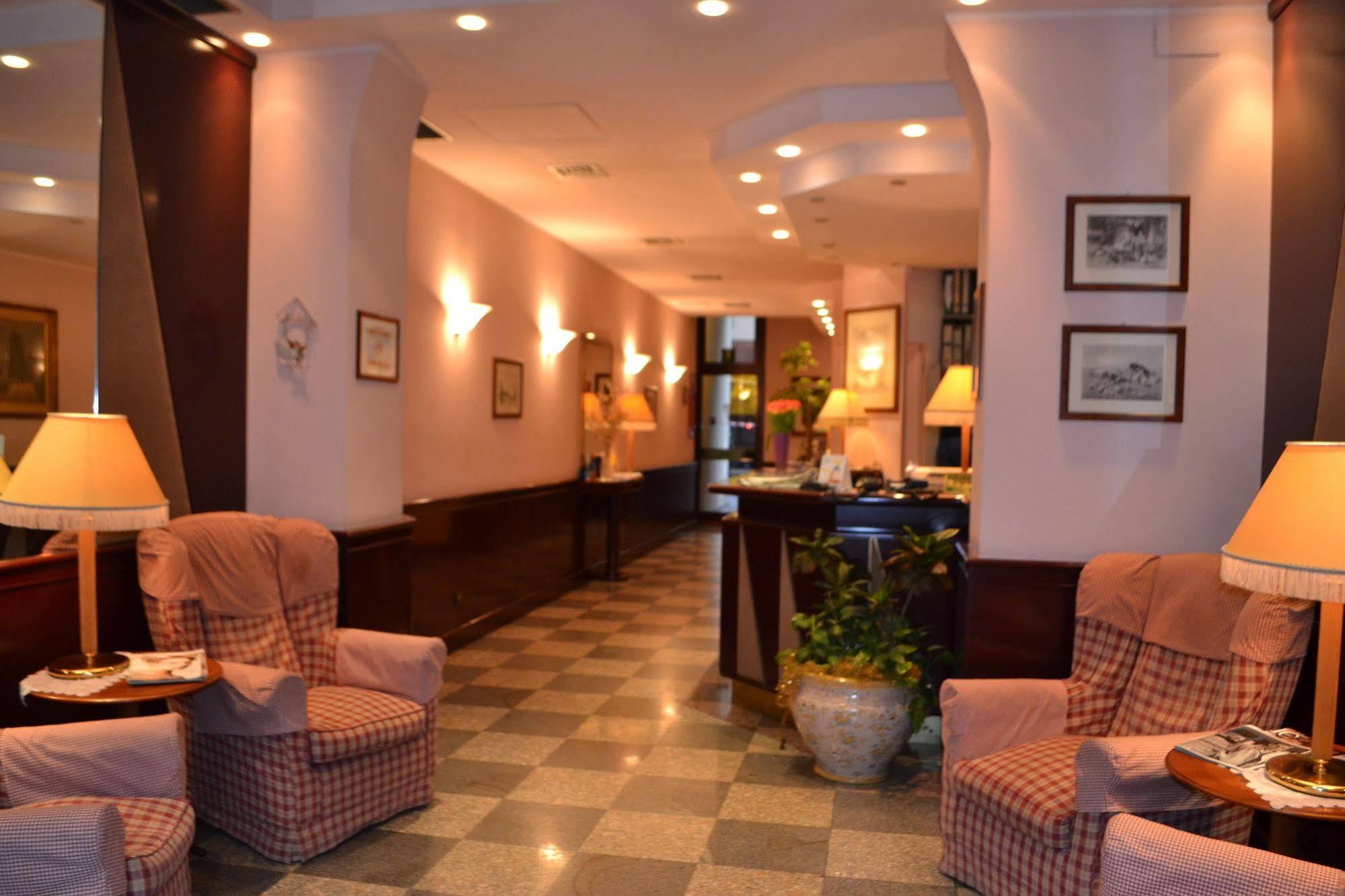 Buenos Aires Hotel Milán Exteriér fotografie
