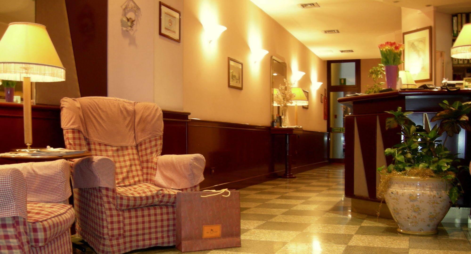 Buenos Aires Hotel Milán Exteriér fotografie