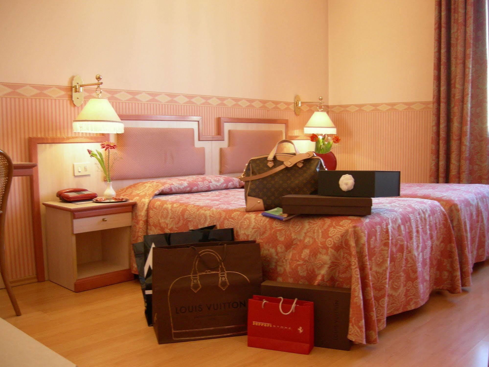 Buenos Aires Hotel Milán Exteriér fotografie